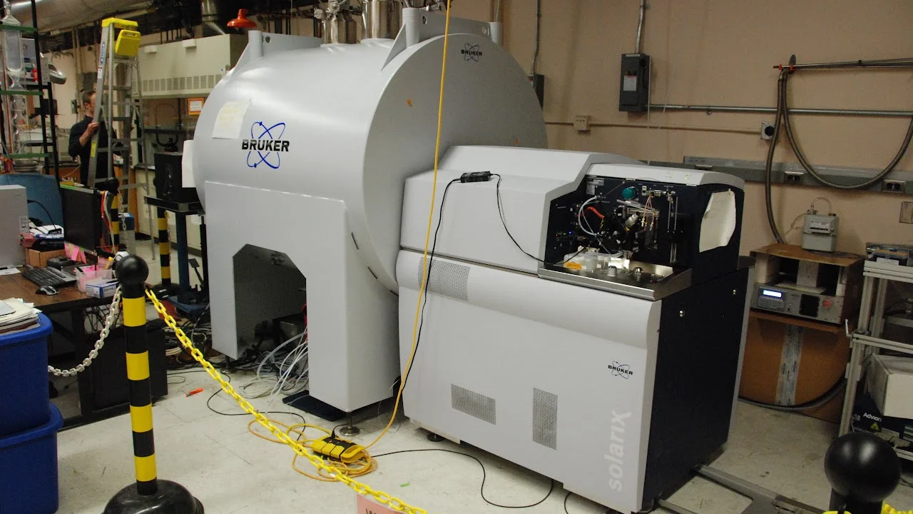 Bruker SolariX mass spectrometer