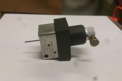 Close up of the prototype of the high pressure adapter.