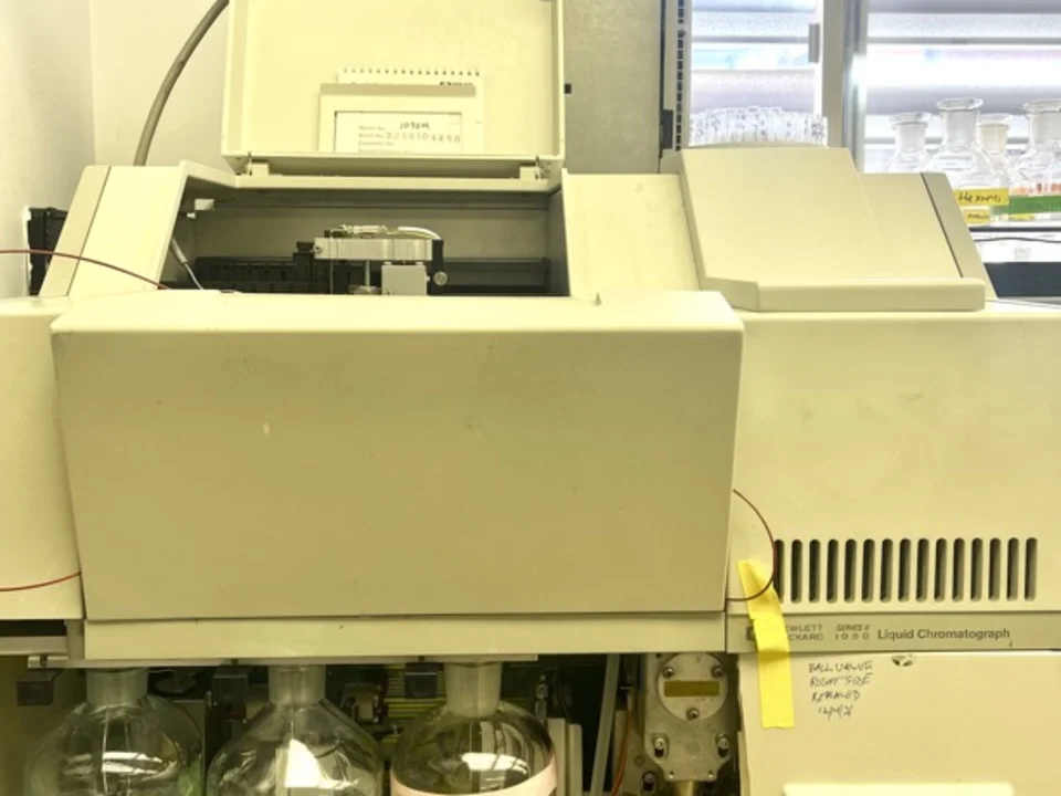 Hewlett Packard 1090 Series II HPLC-UV/Vis