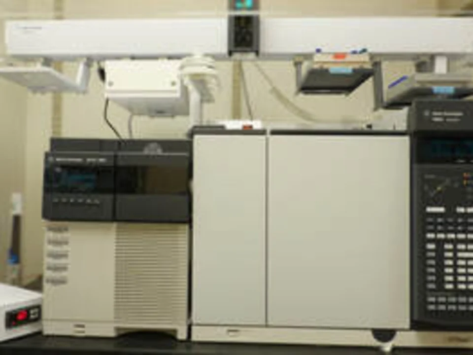 Agilent 7890B/5977A GC-MS machine