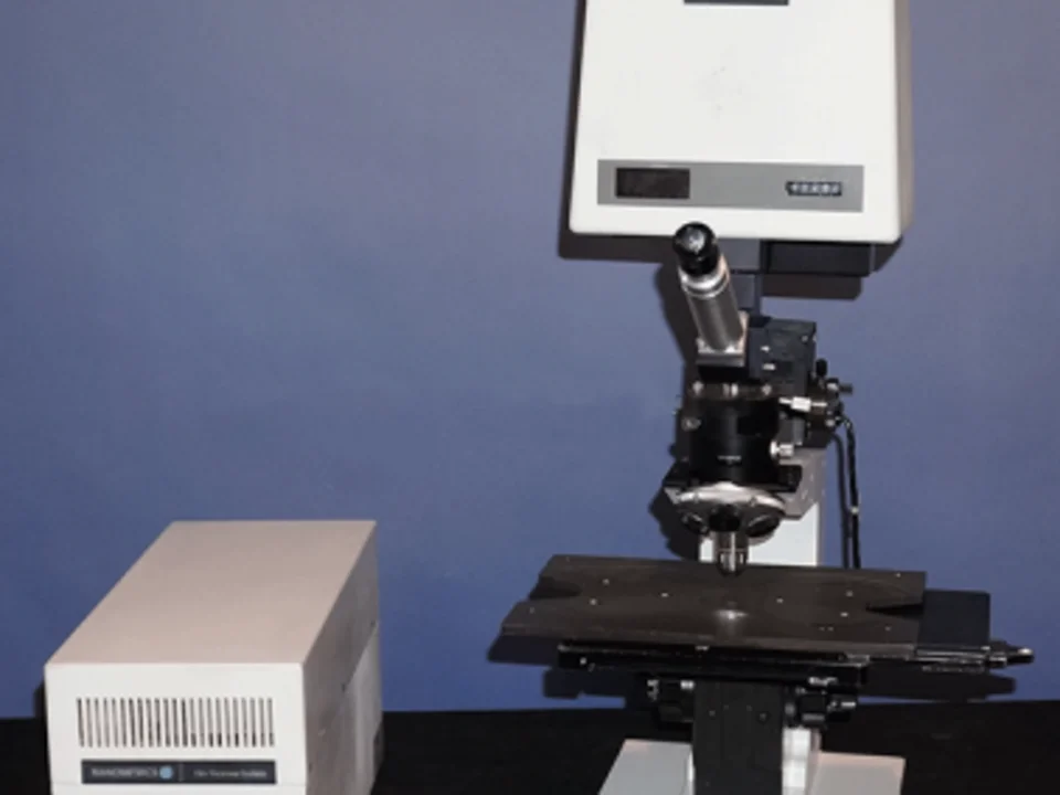Nanometrics Nanospec 210/2100 Thin Film Measuring System
