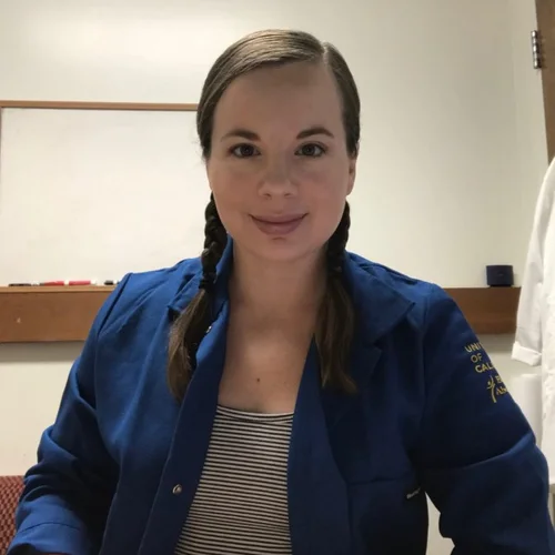 Headshot of Lindsay M Lueptow